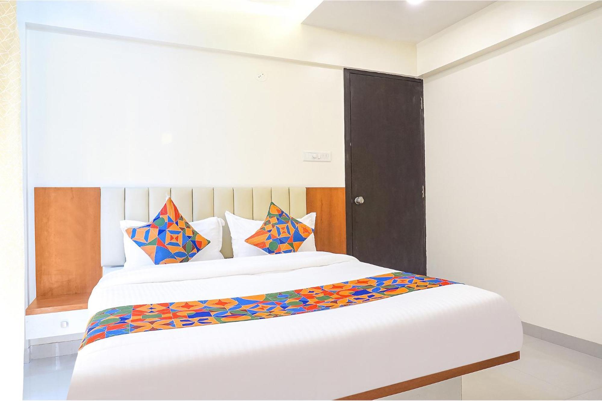 Fabhotel Majestic Luxurious - Nr Rajaram Bhiku Pathare Stadium Пуна Экстерьер фото
